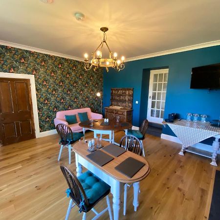 East Llanteg Guest House アムロス エクステリア 写真