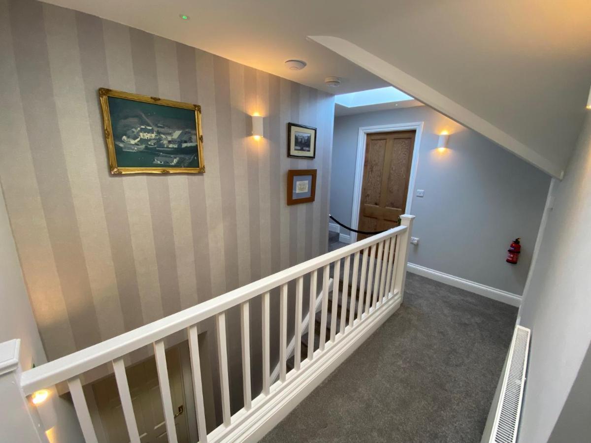 East Llanteg Guest House アムロス エクステリア 写真